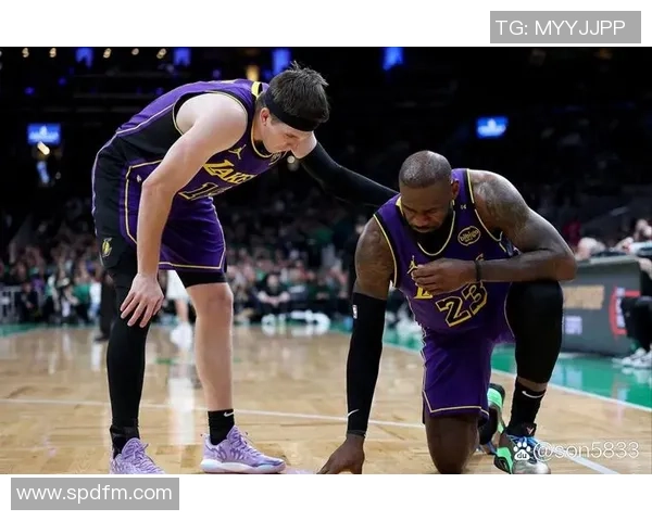 10月12日热火对湖人精彩直播回顾与赛后分析，篮球迷不可错过的盛宴