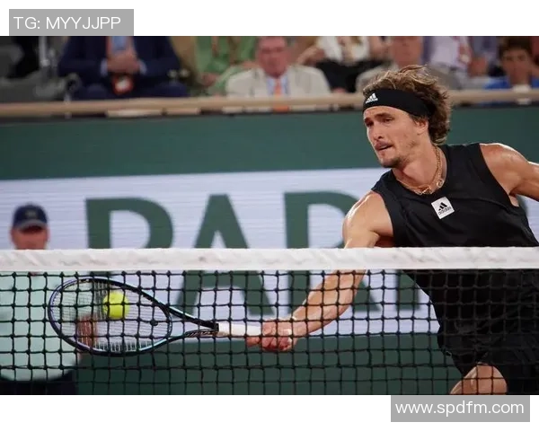 2014年法网四分之一决赛精彩回顾纳达与尔费雷尔的巅峰对决 2014年法网四分之一决赛精彩回顾纳达与尔费雷尔的巅峰对决