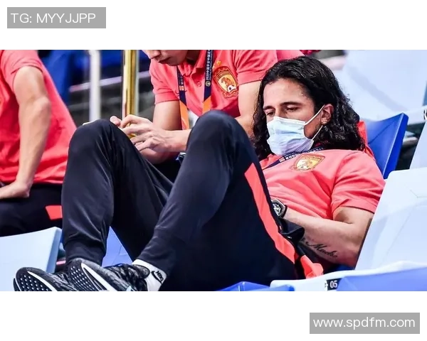 阿克宁顿与唐卡斯特激战正酣比赛结果揭晓引发球迷热议